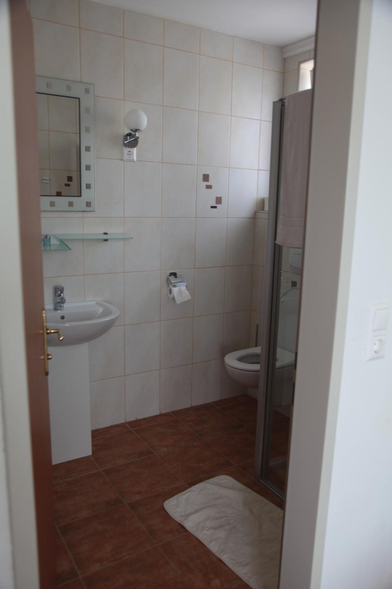 Pension Casa Topolino Wiener Neustadt Luaran gambar