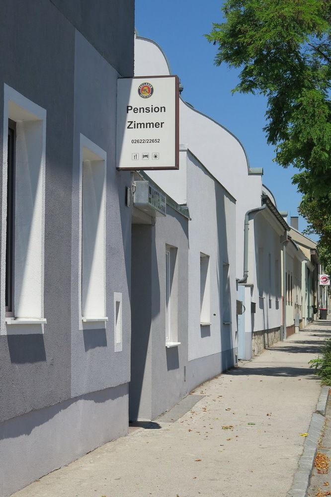 Pension Casa Topolino Wiener Neustadt Luaran gambar