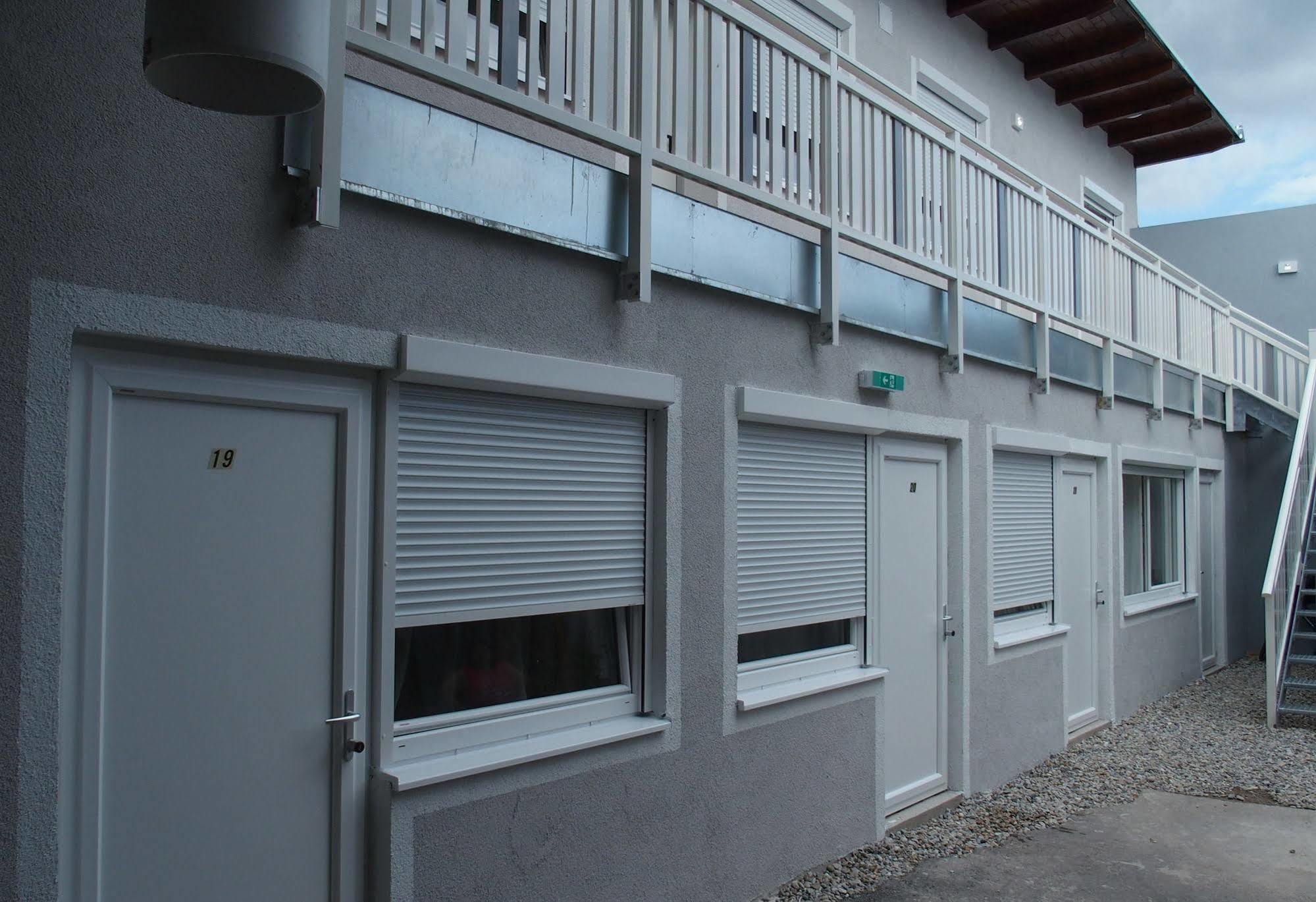 Pension Casa Topolino Wiener Neustadt Luaran gambar