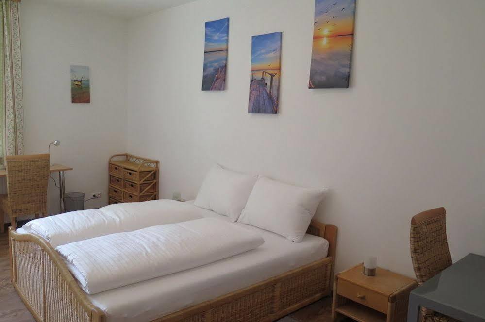 Pension Casa Topolino Wiener Neustadt Luaran gambar