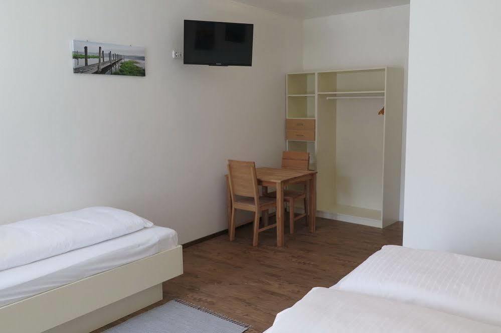 Pension Casa Topolino Wiener Neustadt Luaran gambar